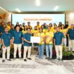 Direktur Utama Petrokimia Gresik 
Dwi Satriyo Annurogo memberikan apresiasi terhadap atlet binaan  berprestasi. (KREDONEWS.com/Istimewa)