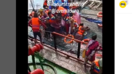KM Lorena Sari dari Madura menuju ke Situbondo, karam menyebabkan dua orang tewas dan satu hilang. Sempat ditolong awal kapal tangker yang lewat, di perairan Situbondo, Minggu 8 Desember 2024. instagram@maduratrending