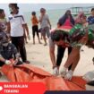 Warga menemulan jenazah Rohman di bibir pantai Masalembu, berjarak sekitar 200 km dari Bangkalan. Instagram@bangkalanterkini