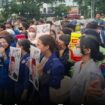 Sekitar 300.mahasiswa dari BEM seluruh Jabodetabek, berunjuk rasa di pantung kuda dekat istana negara, Jumat 27 Desember 2024, menuntut pemerintah cabut kenaikan PPn.12 persen. Instagram@vacio.id