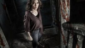 Panggonan Wingit film horor Cinta Laura