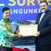 Laparoscopic Surgery Training Simulator merupakan hibah dari Pemerintah Iran untuk Pemerintah Indonesia. Wakil Menteri Kesehatan RI Prof. Dante Saksono Harbuwono. foto: kemkes.go.id