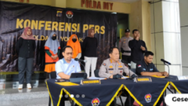 Ditserse Polda DIY menggelar konferensi pers, Kamis, 12 Desember 2024, tentang penangkapan jual beli bayi dengan modus adopsi secara ilegal. instagram@kumparan