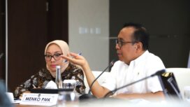 Menko PMK, Pratikno menyatakan pemerintah tetap berkomitmen membantu korban kebakaran Kebon Kosong. (Foto: KREDONEWS.COM/ Anwar Hudijono)