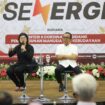 Menko P{MK, Pratikno menyatakan, meskipun kita berbeda agama tapi tetap bersaudara dalam kemanusiaan. (Foto: KREDONEWS.COM/ Anwar Hudijono)