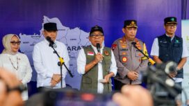 Menko PMK, Pratikno mengimbau masyarakat untuk tidak berlebihan dalam merayakan pesta Tahun Baru. (Foto: KREDONEWS.COM/ Anwar Hudijono)