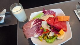 Salad, perlukah menggunakan MSG? (Foto: KREDONEWS.COM/ Hadi S Purwanto)