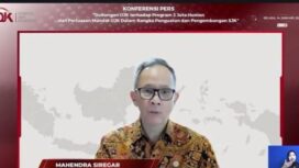 Ketua Dewan Komisioner OJK, Mahendra Siregar dalam konferensi pers secara daring di Jakarta, Selasa (14/1/2025).