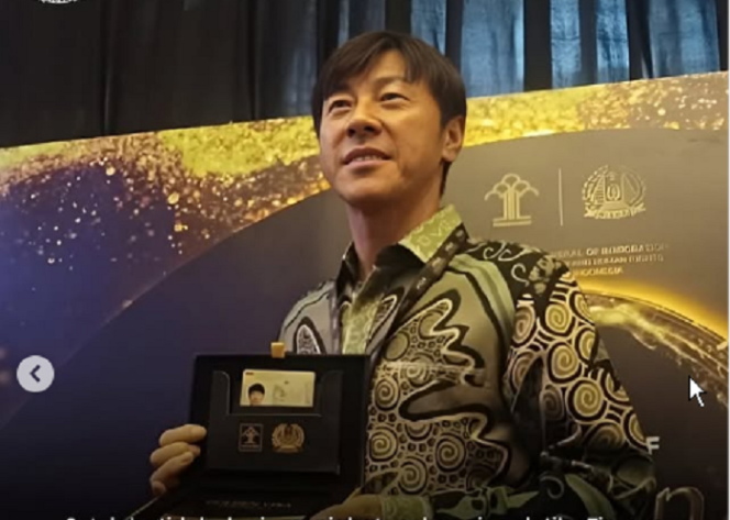 
					Direktorat Imigrasi Indonesia menyatakan bahwa hak Golden Visa untuk mantan pelatih Timnas Indonesia, Sin Tae-yong tetap berlaku, meski saat ini tidak lagi menjadi pelatih Indonesia. instagram@ditjen_imigrasi