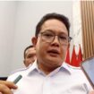 Pj Gubernur Jatim Adhy Karyono ditemui usai menghadiri kegiatan di Blitar (Foto: Fima Purwanti/detikJatim)