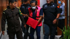 Mantan ketua pengadilan negeri Surabaya, Rudi Suparmono ditangkap oleh aparat Kejaksaan Agung terkait dengan kasus suap perkara vonis bebas Ronald Tannur. Foto: HO/Kejaksaan Agung