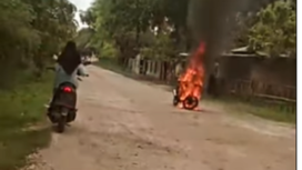Polisi Kangean, Selasa 14 Januari 2025,  menangkap pemuda berninisal AQ, 19, kabupaten Sumenep, Madura, terangka pelaku pembakaran motor guru SMA. instagram@kangeanesia