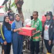 Warga Desa Kedungringin yang terdampak banjir pada Kamis, 16 Januari 2025 sudah mendapat bantuan dari Kemensos. (Foto: Istimewa)