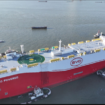 Inilah wujud kalal roll on-roll off milik China sudah selesai dibangun, memliki kapasitas angkut 9.200 unit kendaraan. Foto: cnevpost.com