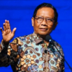 Mohammad Mahfud MD menegaskan urusan pagar laut 30,16 km di Tangerang, bukan sekadar pembongkaran tetapi harus dinyatakan sebagai tindakan pidana. Instagram@mohmahfudmd