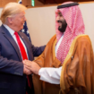 Putra Mahkota Arab Saudi, Pangeran Mohammad bin Salman begitu akrab dengan Donald Trump, sebagai negara bersahabat. Instagarm@millionairessteps
