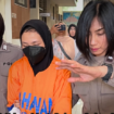 Terpidana Britu Fadhilatun Nikmah, 28, mendapat vonis hukuman 4 tahun penjara, dalam kasus KDRT membakar suaminya hingga meninggal dunia. Putusan di PN Mojokerto, Kamis, 23 Januari 2025. Instagram@kabarmojokerto