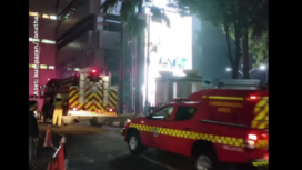 Sabtu, 8 Feberuari 2025, pukul 23.00 WIB, kantor kementerian ATR/BPN terbakar. Menteri nusron Wahid langsung turun ke lokasi, kerugian mencapai Rp 448 juta. Tangkap layar video Instagram@kumparancom