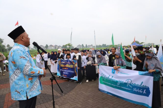 
					Sambut Ramadan, Wabub Jombang Salmanudin Berangkatkan 1.500 Peserta Pajero Muhammdiyah