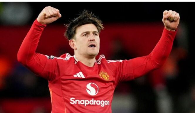 
					Pemain bertahan Man United Harry Maguire (Ist)