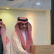 Duta Besar (Dubes) Arab Saudi untuk Indonesia Faisal Bin Abdullah H Amodi menyerahkan 100 ton kurma dari Raja Salman, kepada  Menteri Agama (Menag) Nasaruddin Umar di Kantor Menag, Jakarta, Jumat, 14 Februari 2025. Instagram@idx.channel

