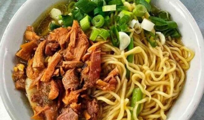 
					Makanan harga terjangkau diminati/Toped