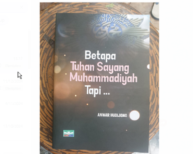 
					Sampul depan buku baru berjudu; Betapa Tuhan Sayang Muhammadiyah, tetapi... Buah karya jurnalis Anwar Hudijono. Foto: Hadi S. Purwanto/kredonews.com