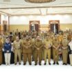 Pj Bupati Jombang Tegus Narutomo bersama 118 ASN pemkab Jombang yang memasuki purma tugas.Foto: jombangkab.go.id