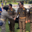 Mendagri Tito Karnavian dan wakil Mendagri Bima Arya masing-masing sebagai ketua dan wakil ketua panitia  retreat menyambut kedatangan kepala daerah mengikuti retreat di Akmil Magelang. Instagram@bimaryasugiarto
