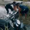 Seorang pemuda asal Tanggulangin, Sidoarjo, bernama Andika Islamudin Karim, 23, ditemukan dalam kondisi tak bernyawa bersama sebuah motor Scoopy  di sungai di Sungai Desa Sidokepung, Buduran, Sidoarjo, Sabtu 22 Februari 2025. Tangkap layar Video Instagram.sidoarjo.id