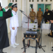 Pj Bupati Jombang Teguh Narutomo melantik Shollahuddin sebagai kades Antar Waktu Karobelah, kecamatam Mojoagung, Jombang, Senin 3 Februari 2025. Foto: jombangkab.go.id
