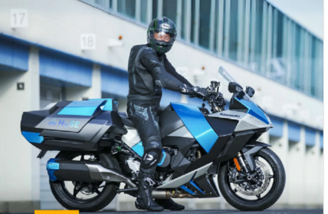 
					Suzuki segera merilis motor masa depan tidak meggunakan BBM atau listrik melainkan hidrogen. Instagram@seaasia.news
