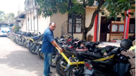Barang bukti pengerebekan bala liar, 39 motor, 18 di antaranya terindikasi hasil curian, sebanyak 21 unit lainnya masih dalam penelitian. Instagram@bgkalanterkini