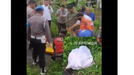 Warga menemukan karung plastik putih teronggok di pinggir jalan, ternyata di dalamnya ada jasaf erempuan muda bernama Cinta Novita Sari Mista, 15, pelajar MTsN2 Sumanik, Tanah Datar, Rabu 19 Februari 2025. Tangkap Layar Video Instagram@info.negri