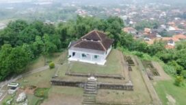 Petilasan Giri Kedaton di Gresik
