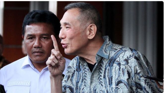 
					Jusuf Hamka melalui perusahaannya PT Citra Marga Nusaphala Persada Tbk. (CMNP) dikenal sebagai salah satu juragan jalan tol di Indonesia.