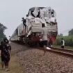 KA Kertanegara yang ditabrak truk (Is)