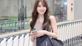 Mantan bintang AV Jepang Minami Aizawa