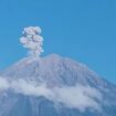 Gunung Semeru Erupsi warga diminta waspada (Ist)