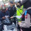 Ilustrasi tilang di jalan, polisi sebaiknya menerapkan undang-undang