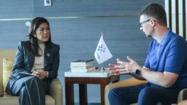 Menteri Komdigi, Meutya Hafid saat menerima CEO Yandex Search International, Alexander Popovskiy di Jakarta, Jumat (14/3/2025) (Foto: Istimewa)