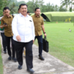 Bupati Jombang Warsubi sudah berkemas dan kembali ke Jombang, hampir 20 hari hari tidak berjumpa dengan warga sejak 12 Februari,dilanjutkan  pelantikan, langsung masuk retreat di  Magelang, selesai 20 Februari 2025.  Foto: jombangkab.go.id