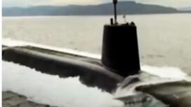 Inggris mengatakan kapal selam nuklir siap setiap saat mencegah serangan Rusia