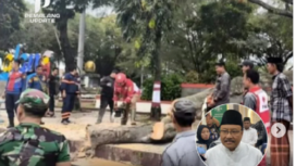 Menteri Sosial Saifullah Yusuf akan memberi santunan kepada korban musibah beringin tumbang saat salat Ied di alun-alun Pemalang. Instagram@pemalang.update
