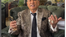 Telinga Hotman Paris sudah mulai melemah, saat jam satu malam sudah mulai tak bisa mendengar suara. Ia pasang alat bantu pendengar seharga Rp200 juta. Instagram@hotmanparisofficial