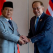 Perdana Mentri Malaysia , Anwar Ibrahim menelepon Presiden Prabowo Subianto, bahas pengenaan tarif beas masuk Amerika, Sabtu 5 April 2025. 
Instagram@zonautara_com