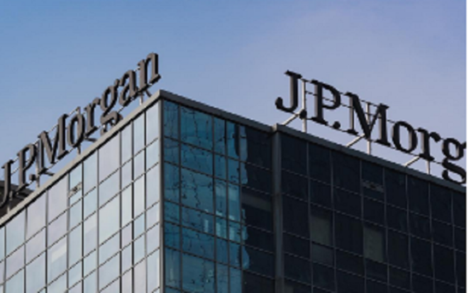 
					Analis JP Morgan terhadap kebijaksaan tarif baru yang dikeluarkan oleh Donald Trump menyeret ekonomi Amerika ke jurang resesi, yang diikuti  resesi dunia. Instaggram@jpmorgan