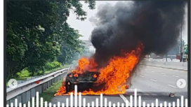 Sebuah mobil Mazda VI, terbakar di jalur Tol Waru-Sidoarjo, Selasa, 22 April 2025. Pengendara mobil selamat, namun kendaraan habis terbakar. Ia mengeluh, petugas Damkar terlambat tiba. Instagram@dolorsidoarjo