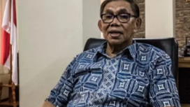 Prof. Dr. Sofian Effendi MA, MPIA, Ph.D, mantan Rektor Universitas Gadjah Mada (UGM), mengritik sikap rektorat dan dekanat UGM terkait keberadaan ijazah Joko Widodo alias Jokowi, bahwa tidak ada bukti kuat bahwa ijazah itu pernah ada. Instagram@lhakim682024
