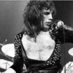 Front man Queen Freddie Mercury tahun 1975 (Ist)